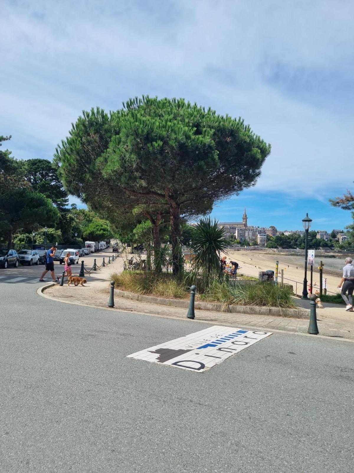 Havre De Paix Du Prieure Spacieux Et Lumineux A 2 Min De La Plage Динард Екстериор снимка